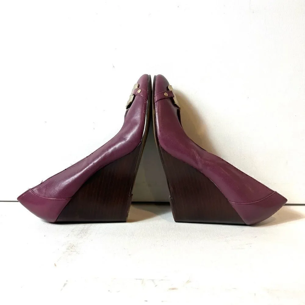 Falchi Womens Classic Wedge Pump High Heels Shoes Mauve Leather Slip On Size 9.5
